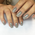 grey-with-glitter-nails